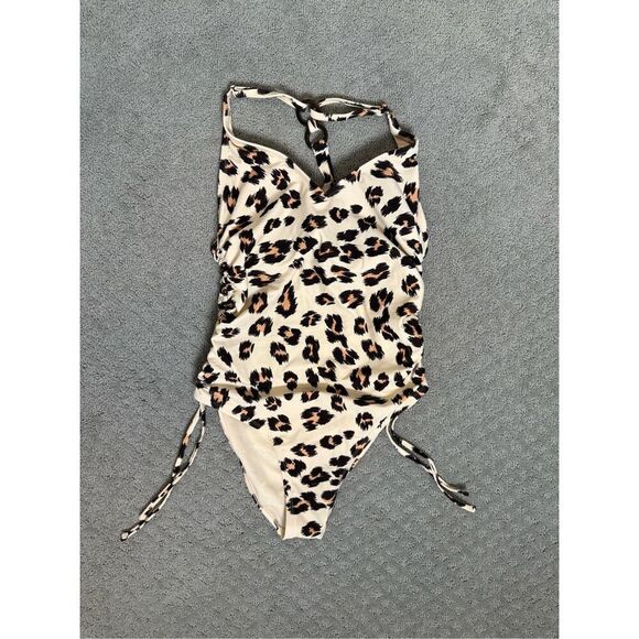 NWT Kona Sol Leopard Print Medium One Piece Adjustable sides - Picture 1 of 7